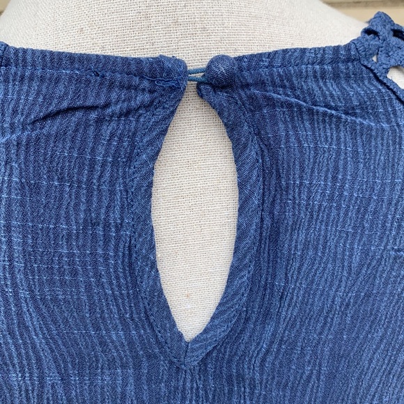 Annabelle Indigo Denim Blue Open Inset Design Flutter Sleeve Top NWT - Picture 8 of 13